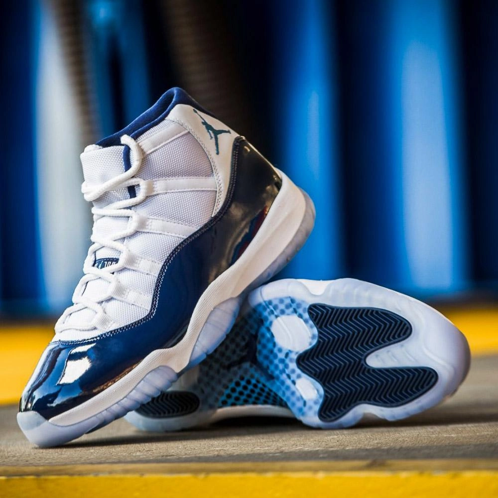 Air Jordan 11 Retro White-Midnight Navy  Win like 82 Bold classic sport shoes