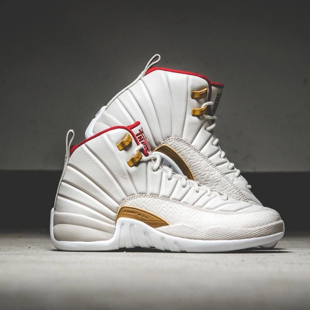 Air Jordan 12 Retro CNY GS Chinese New Year 2017 Iconic mid-cut heritage shoes