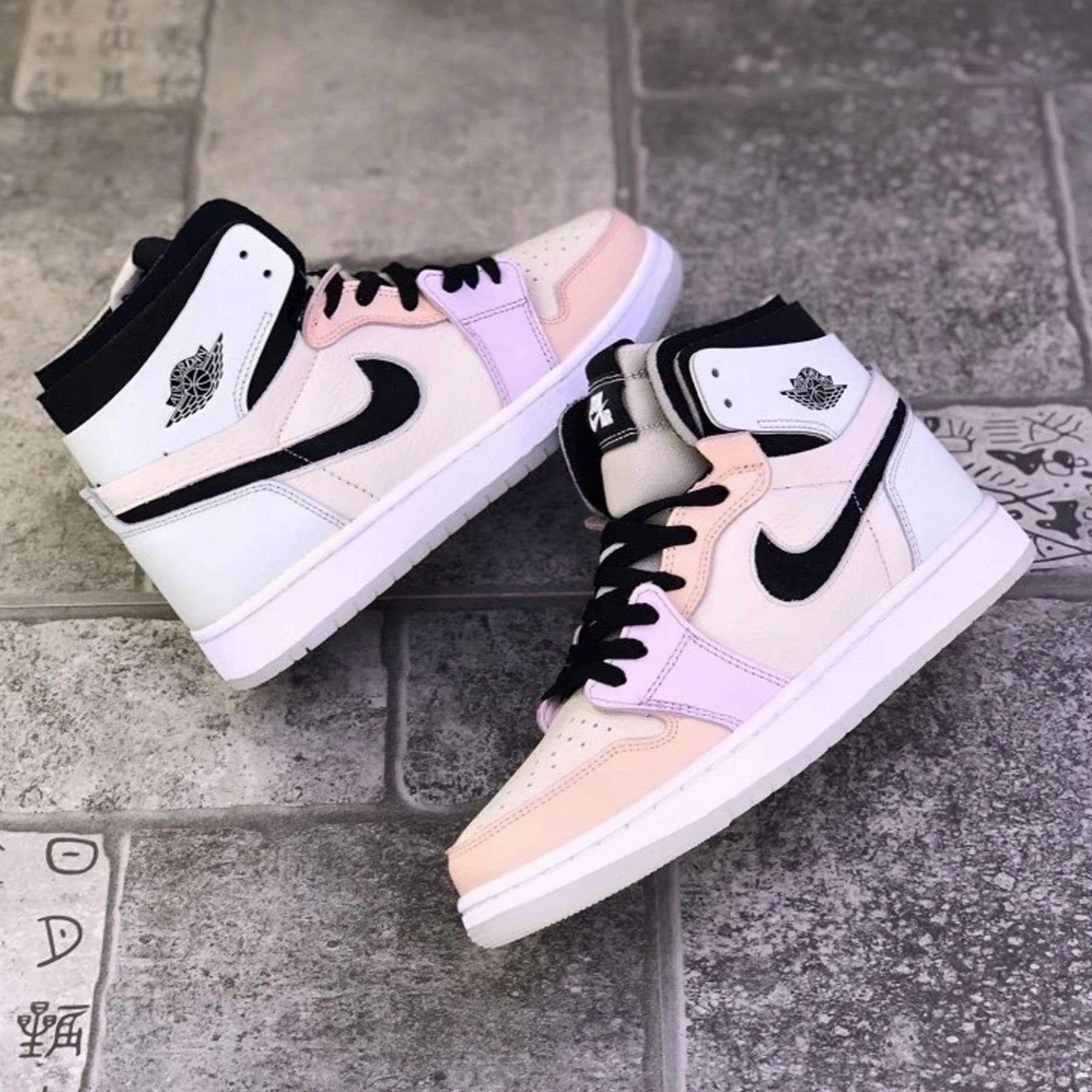 Air Jordan 1 High Zoom Comfort Wmns 'Easter' Air Jordan 1 High OG shoes