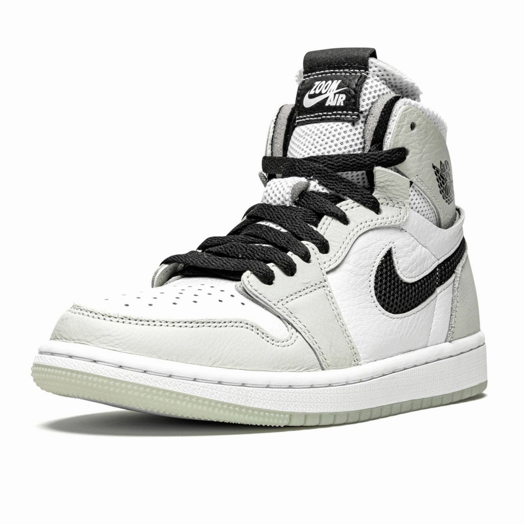 Air Jordan 1 High Zoom Comfort Wmns 'Light Bone' Air Jordan 1 High OG shoes