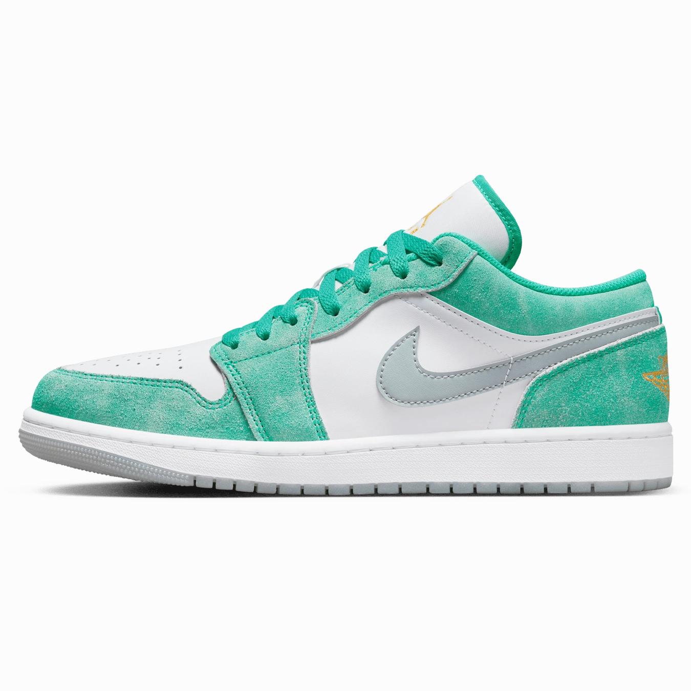 Air Jordan 1 Low 'New Emerald' Air Jordan 1 Low sneakers perfect for casual outfits