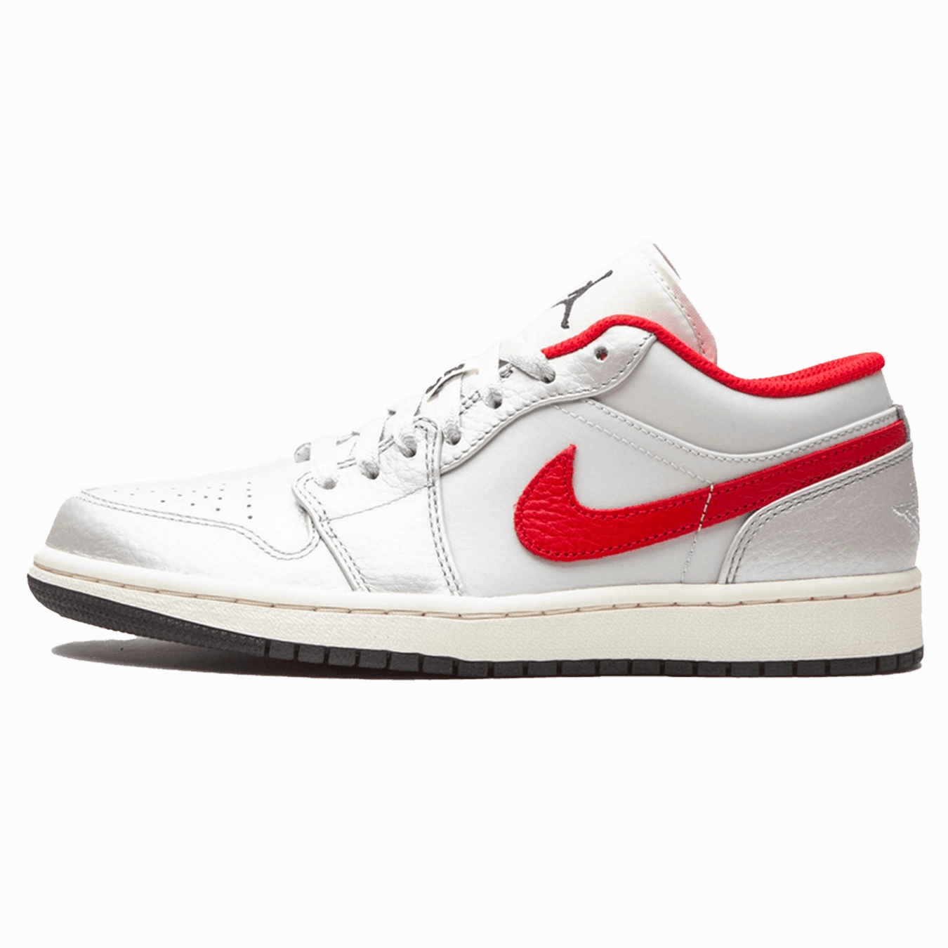 Air Jordan 1 Low 'Night Track' Air Jordan 4 bold sneakers with athletic edge