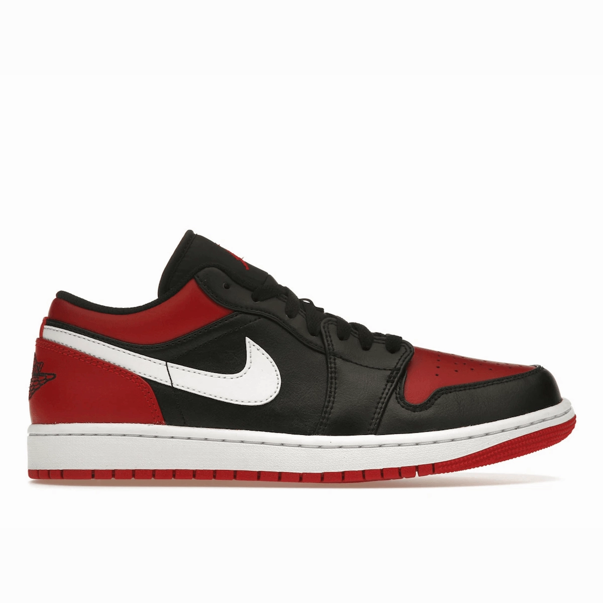 Air Jordan 1 Low Alternate Wide Toe Air Jordan 1 Low shoes with sleek lifestyle appeal