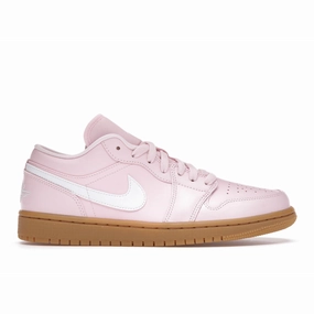 Air Jordan 1 Low Arctic Pink Gum Air Jordan 1 Low shoes with sleek lifestyle appeal
