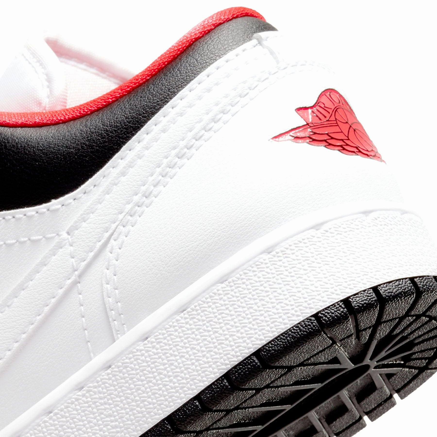 Air Jordan 1 Low GS 'Chicago Home' Air Jordan 1 Low lifestyle shoes