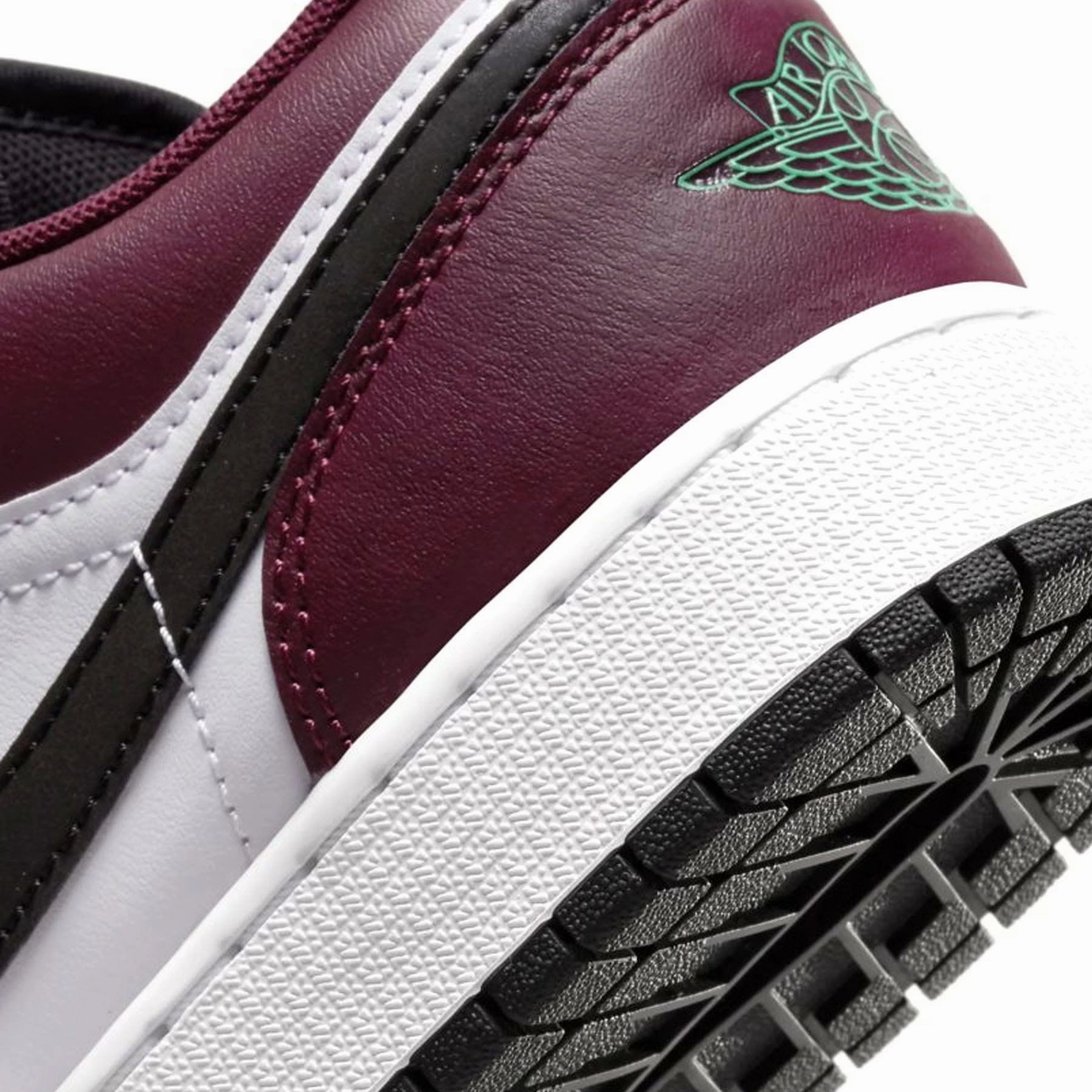 Air Jordan 1 Low GS 'Dark Beetroot Roma Green' Air Jordan 1 Low lifestyle shoes