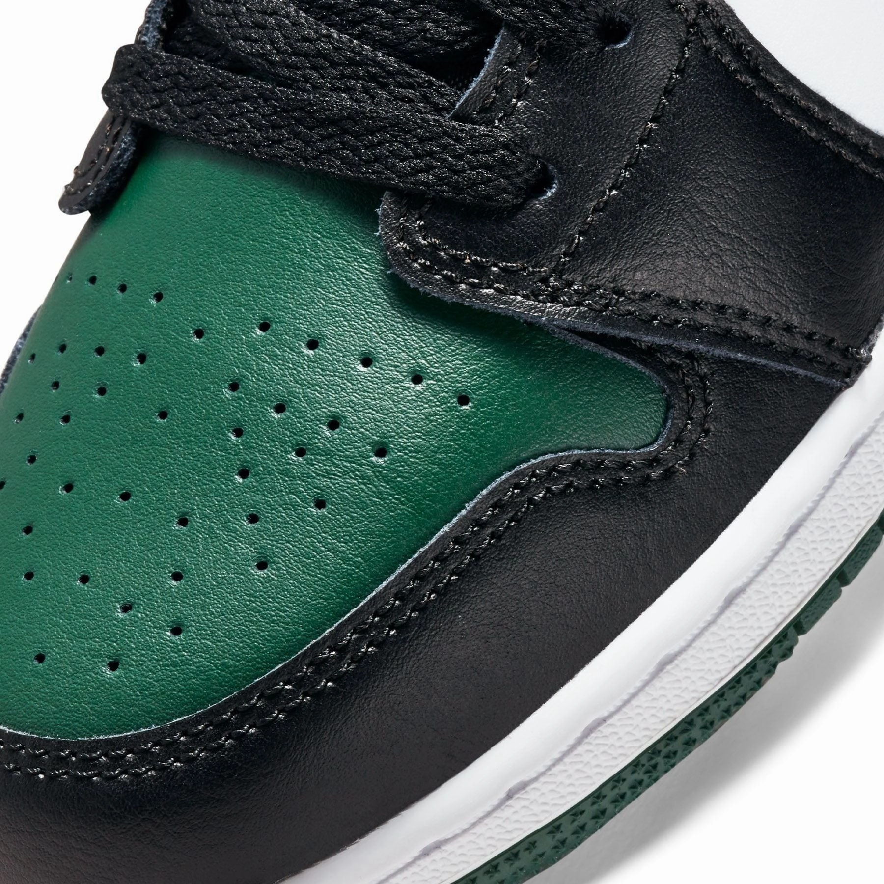 Air Jordan 1 Low GS 'Green Toe' Air Jordan 1 Low lifestyle shoes