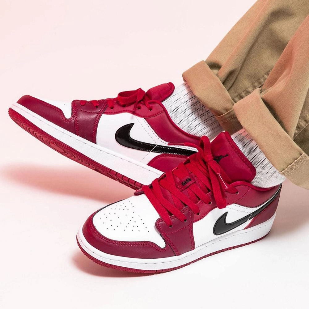 Air Jordan 1 Low GS 'Noble Red' Air Jordan 1 Low lifestyle shoes