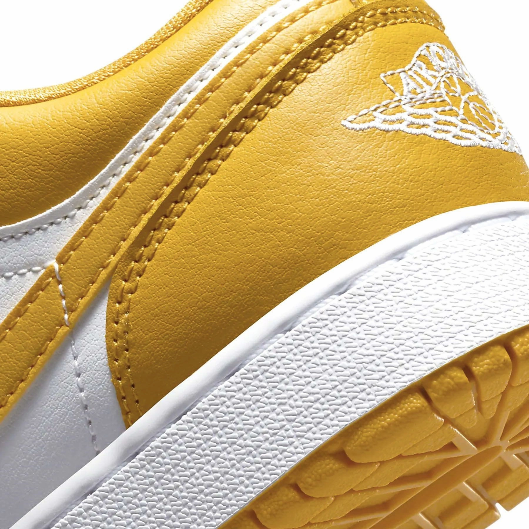 Air Jordan 1 Low GS 'Pollen' Air Jordan 1 Low lifestyle shoes
