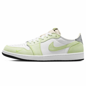 Air Jordan 1 Low OG 'Ghost Green' Air Jordan 1 Low sneakers perfect for casual outfits