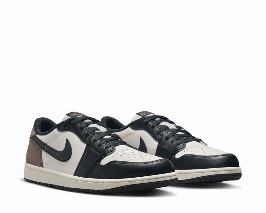 Air Jordan 1 Low OG "Mocha" Mens court performance shoes