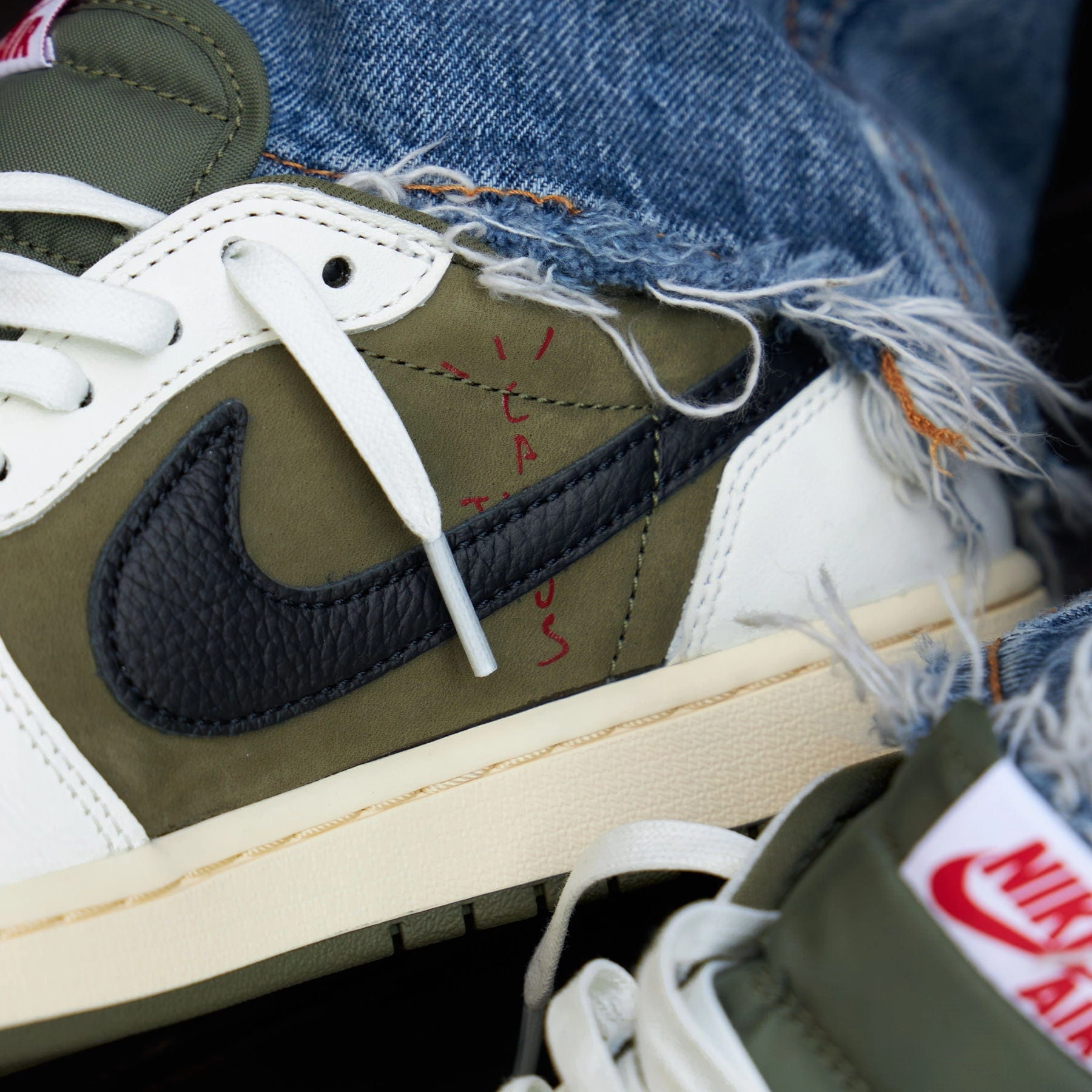 Air Jordan 1 Low OG x Travis Scott SP 'Medium Olive' Air Jordan 1 Low lifestyle shoes