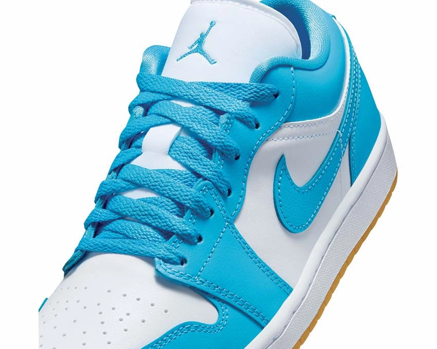 Air Jordan 1 Low "Powder Blue" Womens performance trainers