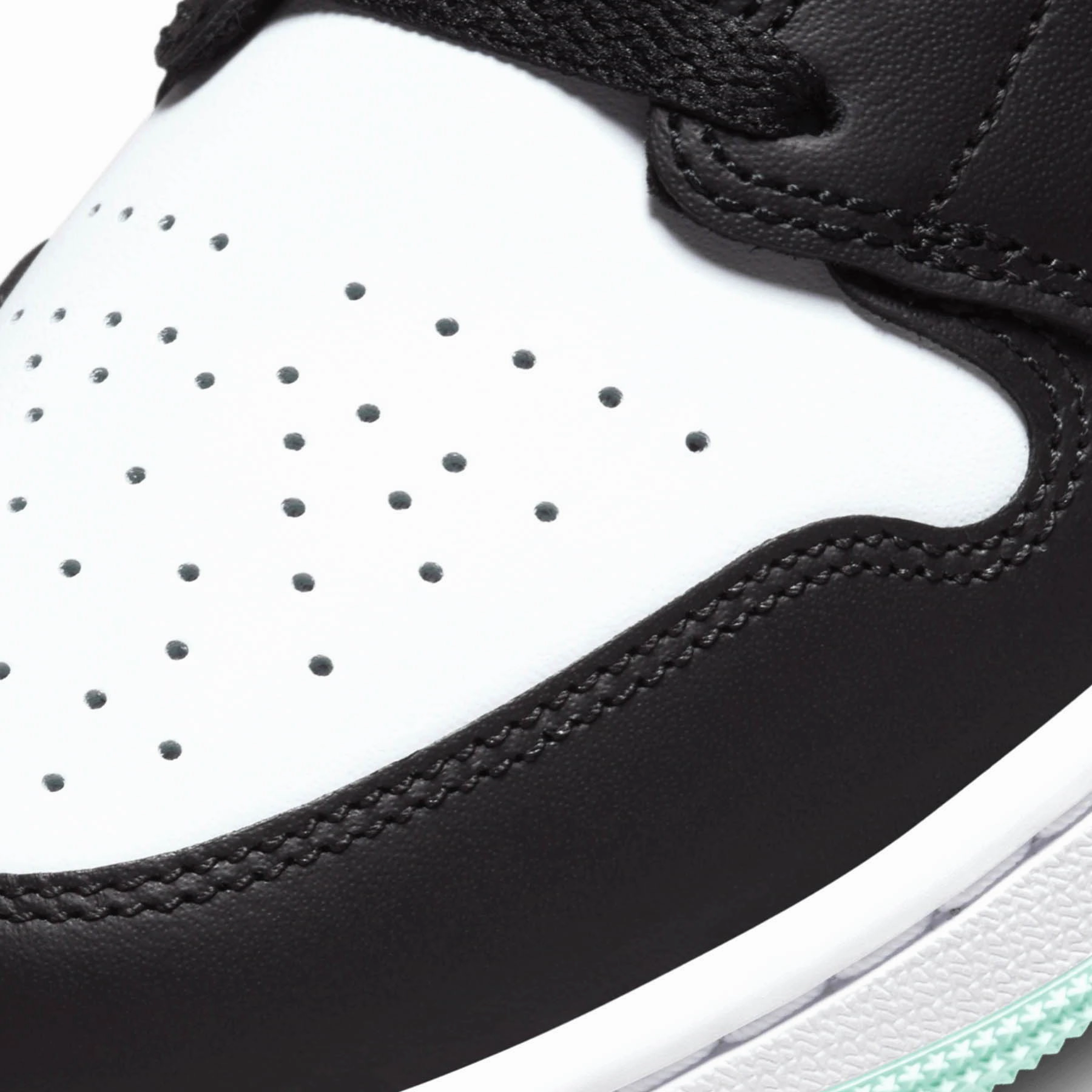 Air Jordan 1 Low SE 'Tie Dye' Air Jordan 1 vintage style sneakers