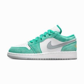 Air Jordan 1 Low SE GS 'New Emerald' Air Jordan 1 Low sneakers perfect for casual outfits