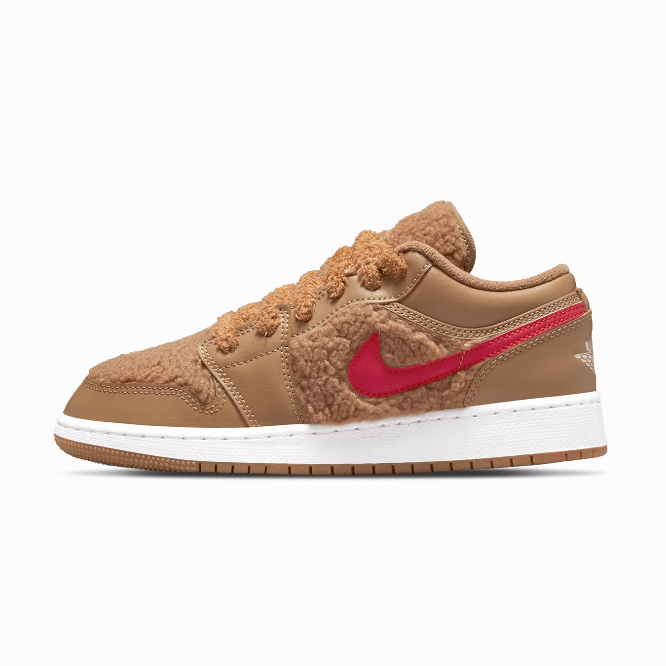 Air Jordan 1 Low Utility GS 'Teddy Bear' Air Jordan 1 Low sneakers perfect for casual outfits
