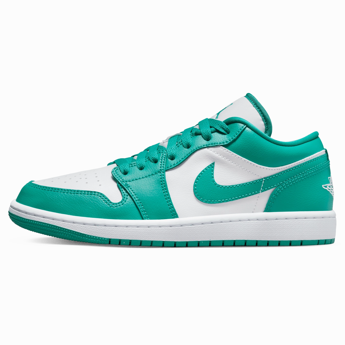 Air Jordan 1 Low Wmns 'New Emerald' Air Jordan 1 Low sneakers perfect for casual outfits