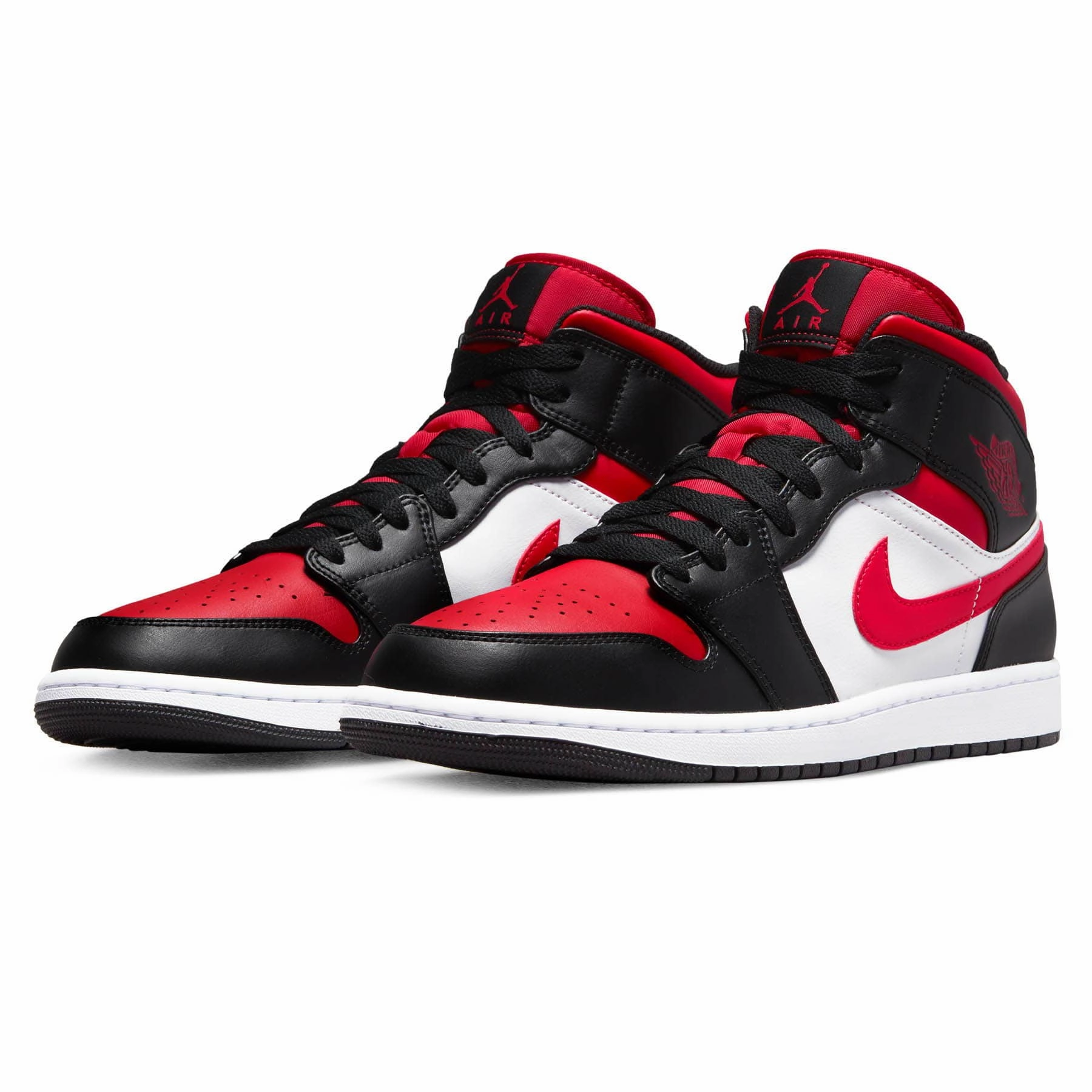 Air Jordan 1 Mid 'Black Fire Red' Air Jordan 1 Mid streetwear shoes