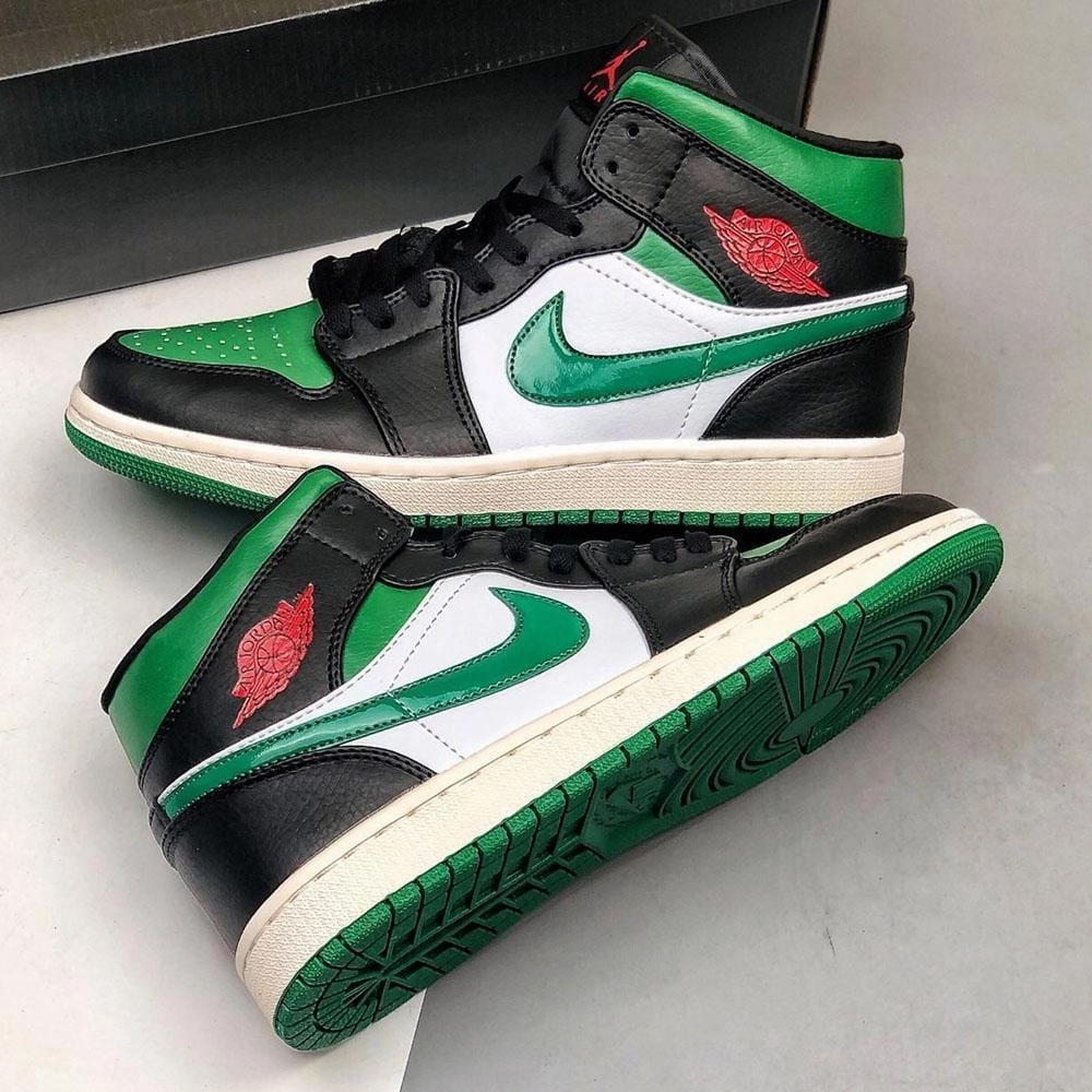 Air Jordan 1 Mid 'Pine Green' Air Jordan 1 vintage style sneakers