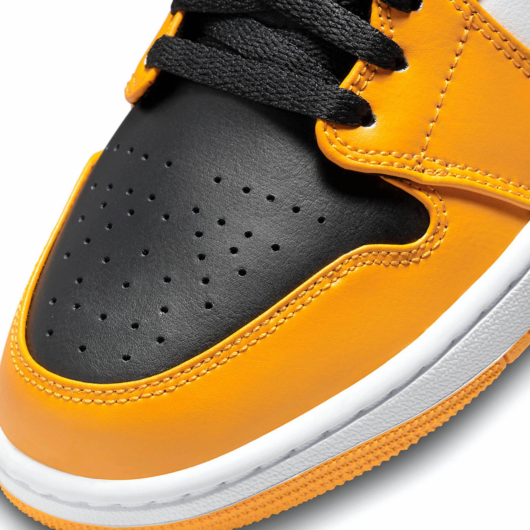 Air Jordan 1 Mid 'Reverse Yellow Toe' Air Jordan 1 Mid streetwear shoes