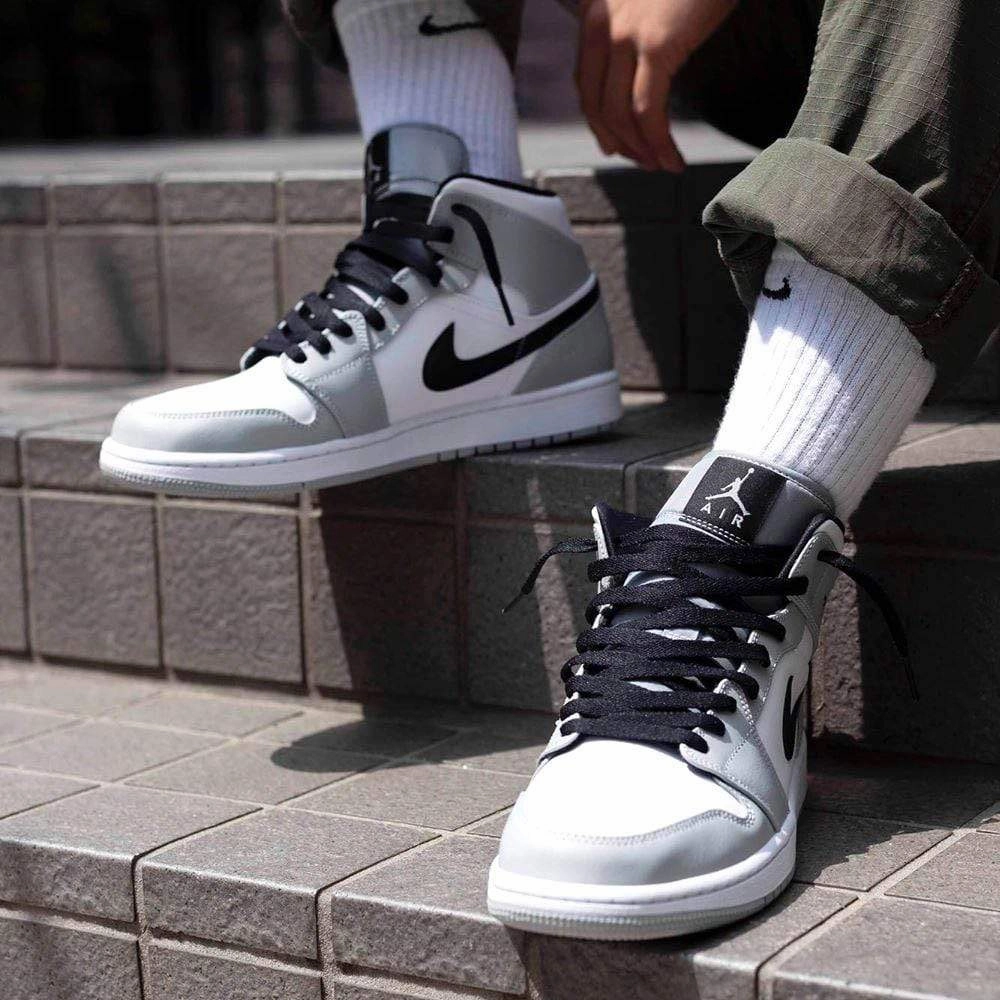 Air Jordan 1 Mid 'Smoke Grey' Air Jordan 1 Mid streetwear shoes