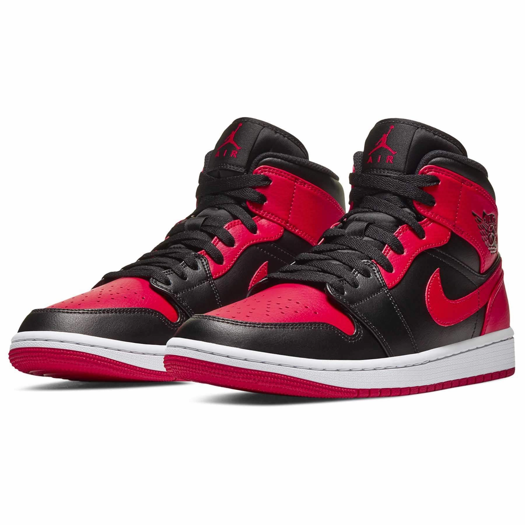 Air Jordan 1 Mid Banned 2020 Air Jordan 1 vintage style sneakers