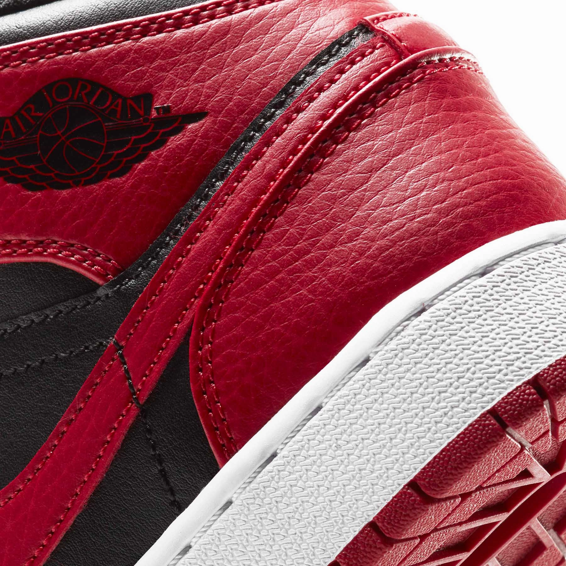 Air Jordan 1 Mid GS 'Banned' Air Jordan 1 Mid streetwear shoes
