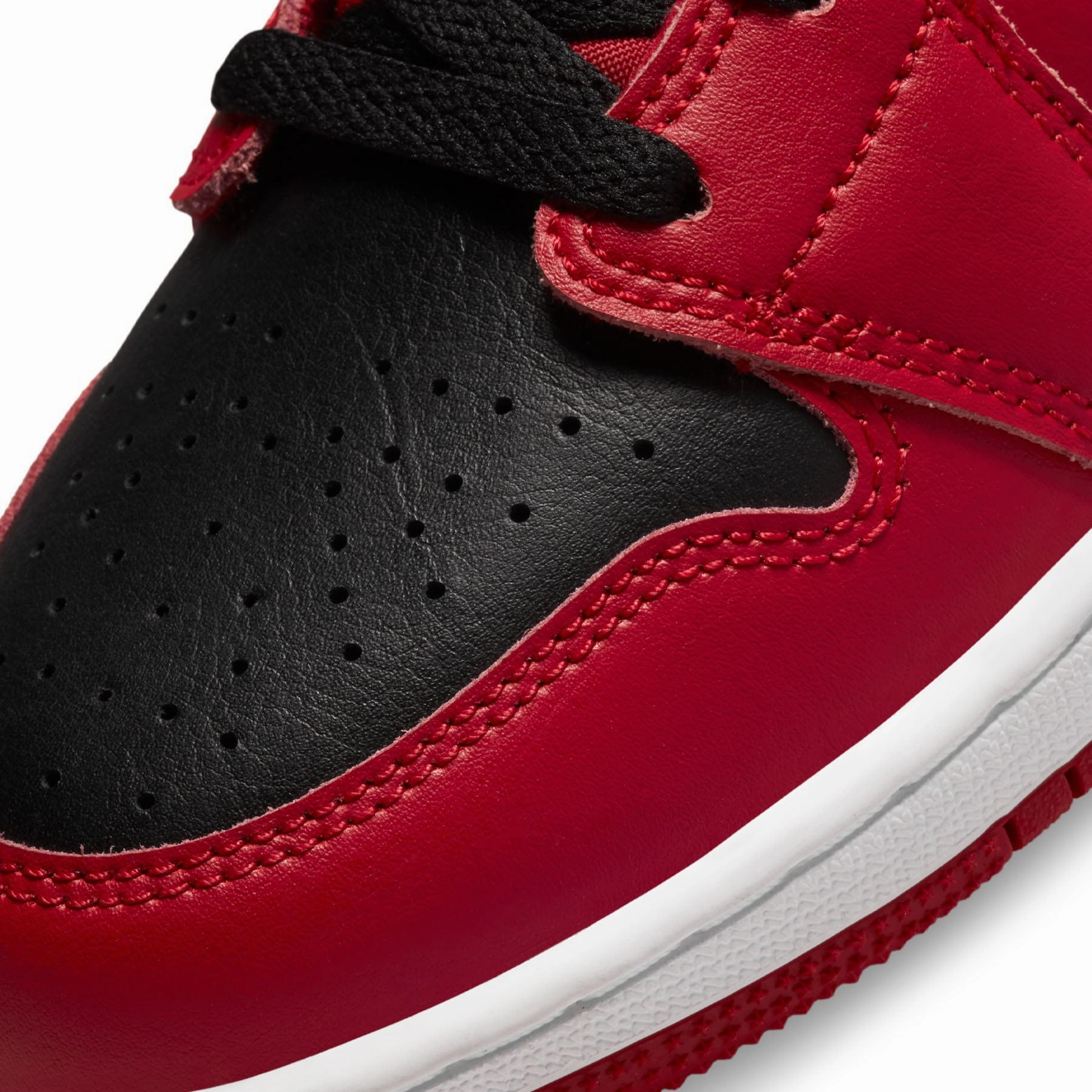 Air Jordan 1 Mid GS 'Reverse Bred' Air Jordan 1 Mid streetwear shoes
