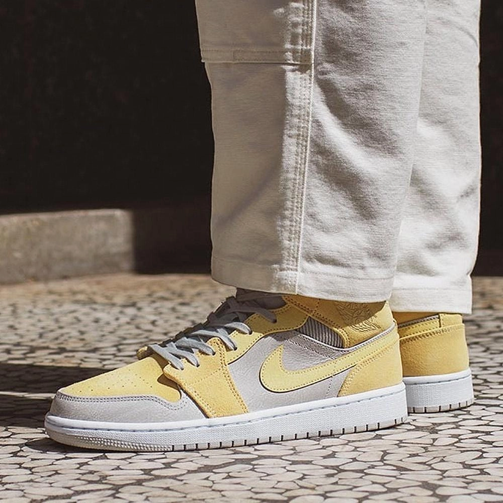 Air Jordan 1 Mid SE Grey Fog Lemon Wash Air Jordan 1 vintage style sneakers
