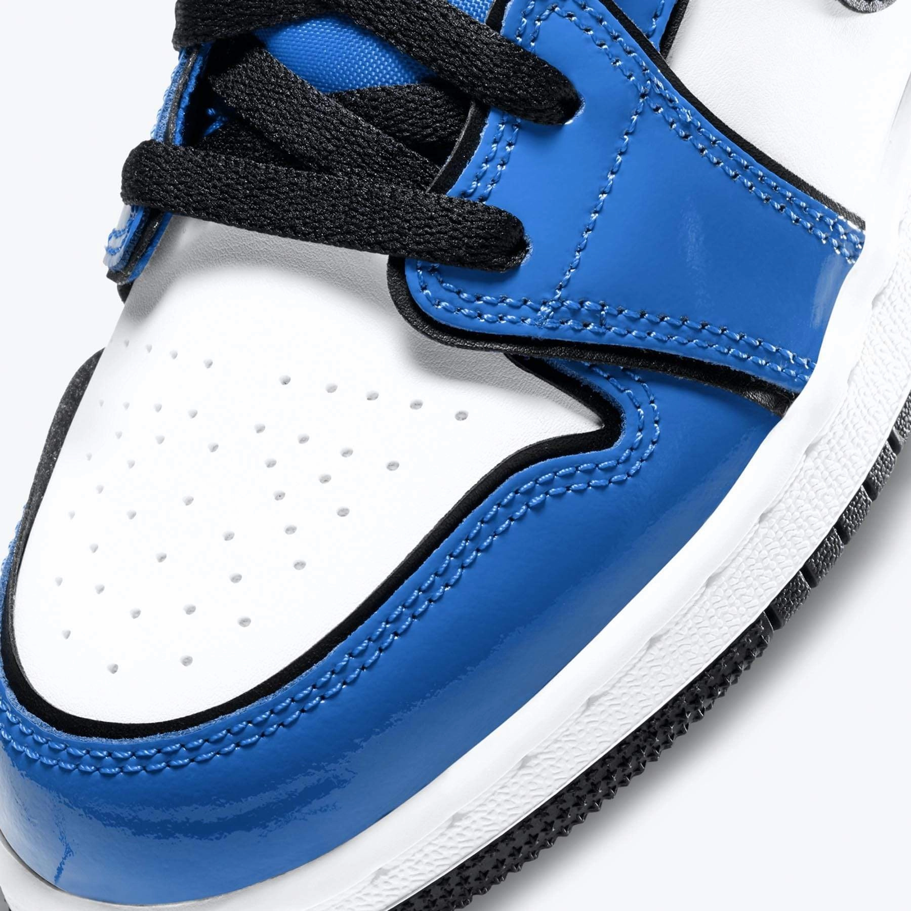 Air Jordan 1 Mid SE GS 'Signal Blue' Air Jordan 1 Mid streetwear shoes