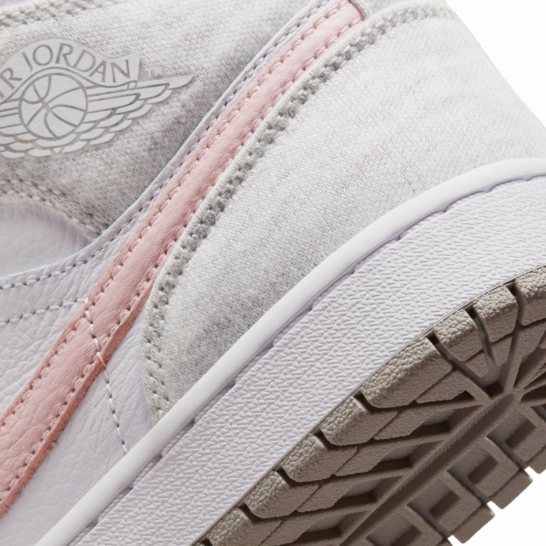 Air Jordan 1 Mid SE Wmns 'White Light Iron Ore' Air Jordan 1 Mid streetwear shoes