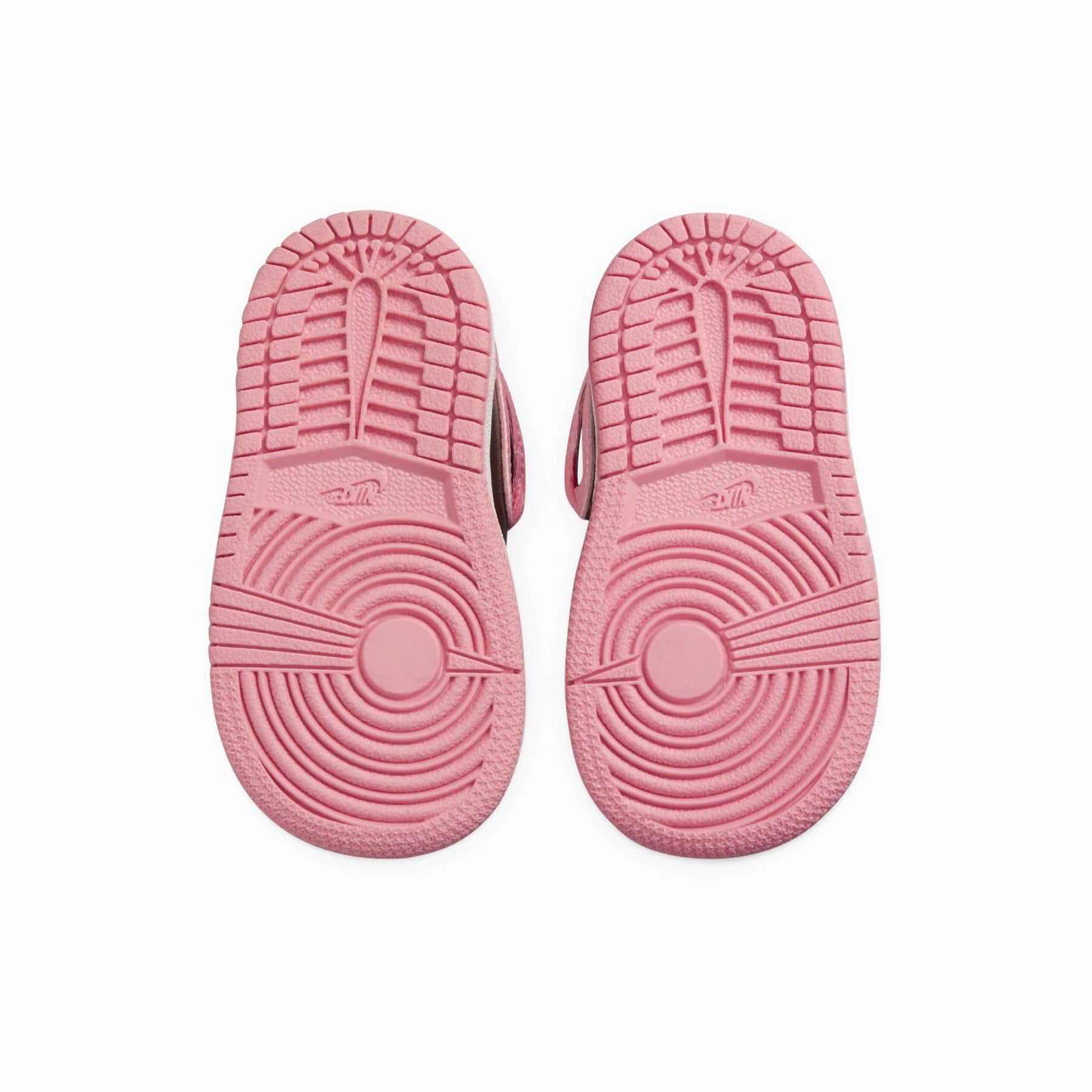 Air Jordan 1 Mid TD 'Coral Chalk' Air Jordan 1 Mid streetwear shoes