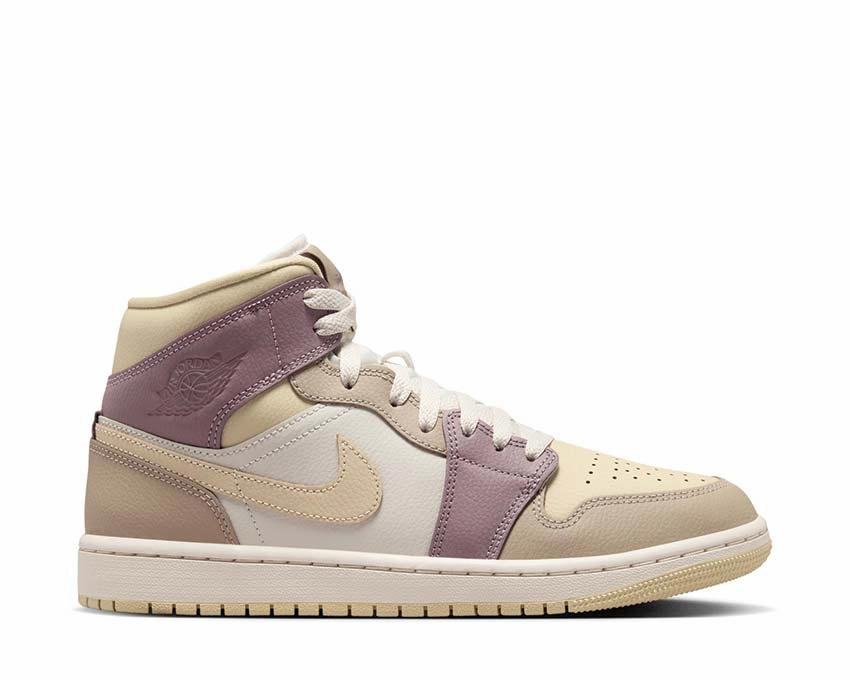 Air Jordan 1 Mid W Modern court-ready Jordans