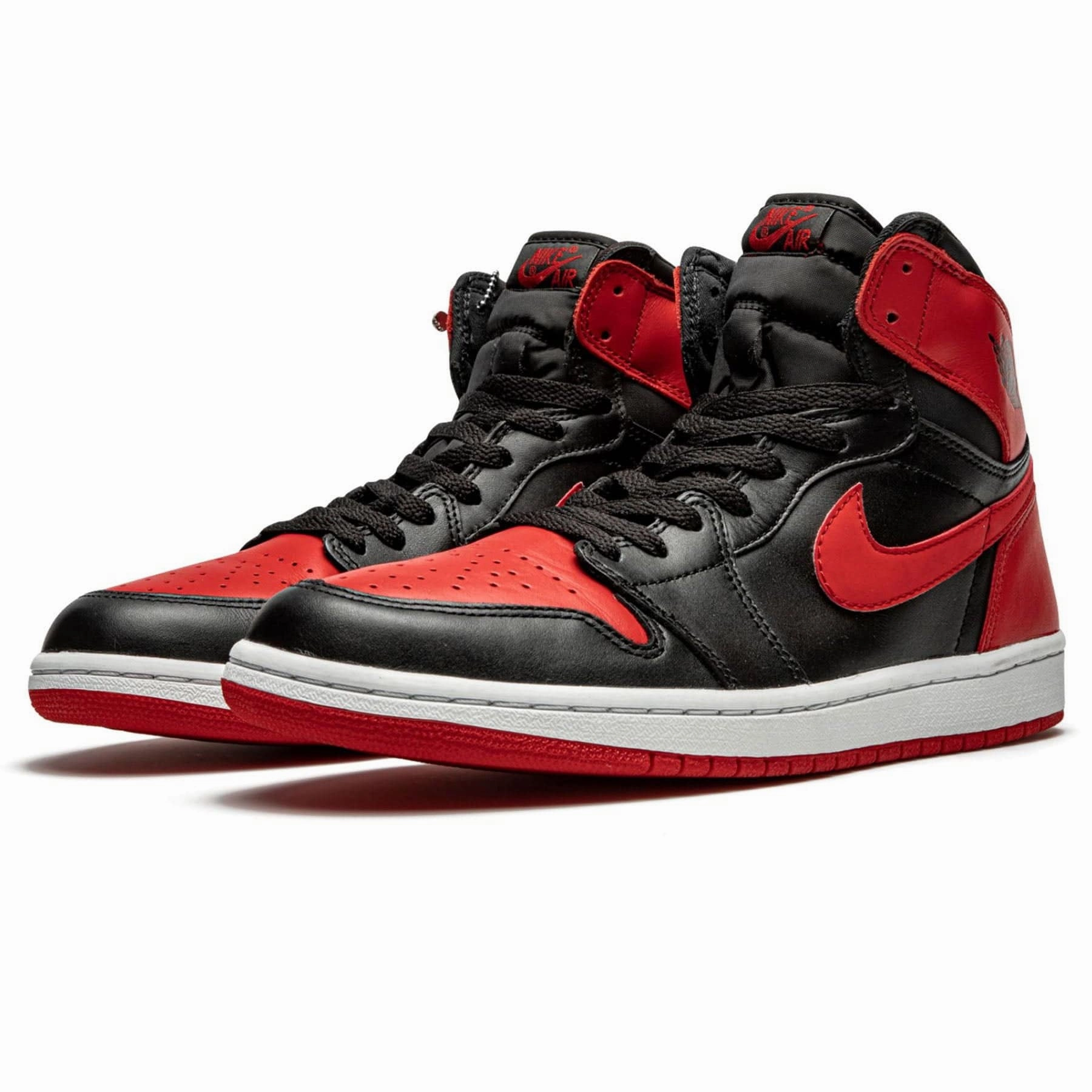 Air Jordan 1 Retro 'Bred' 2001 Air Jordan 1 High OG shoes
