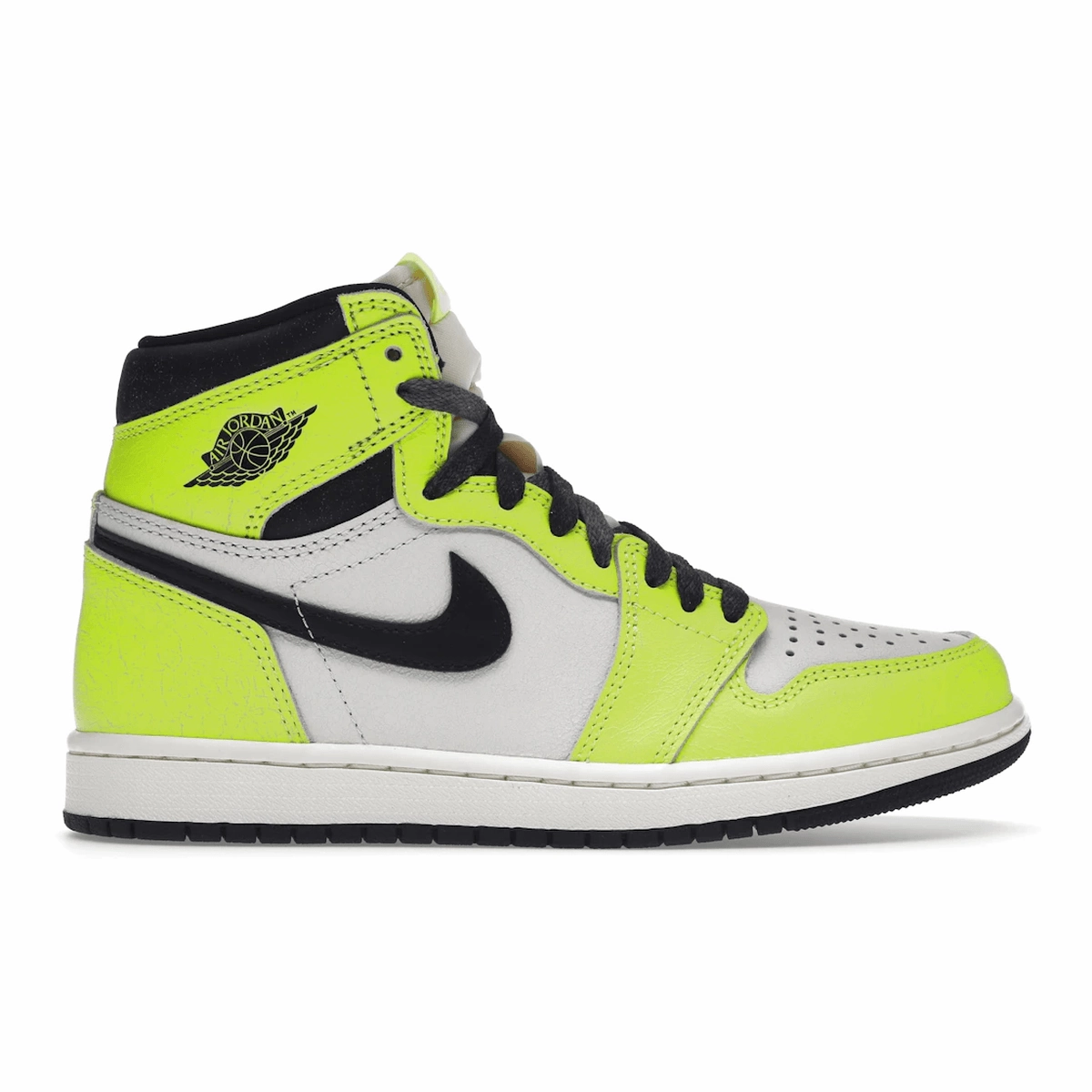 Air Jordan 1 Retro High AND Visionaire Air Jordan 1 High OG basketball sneakers