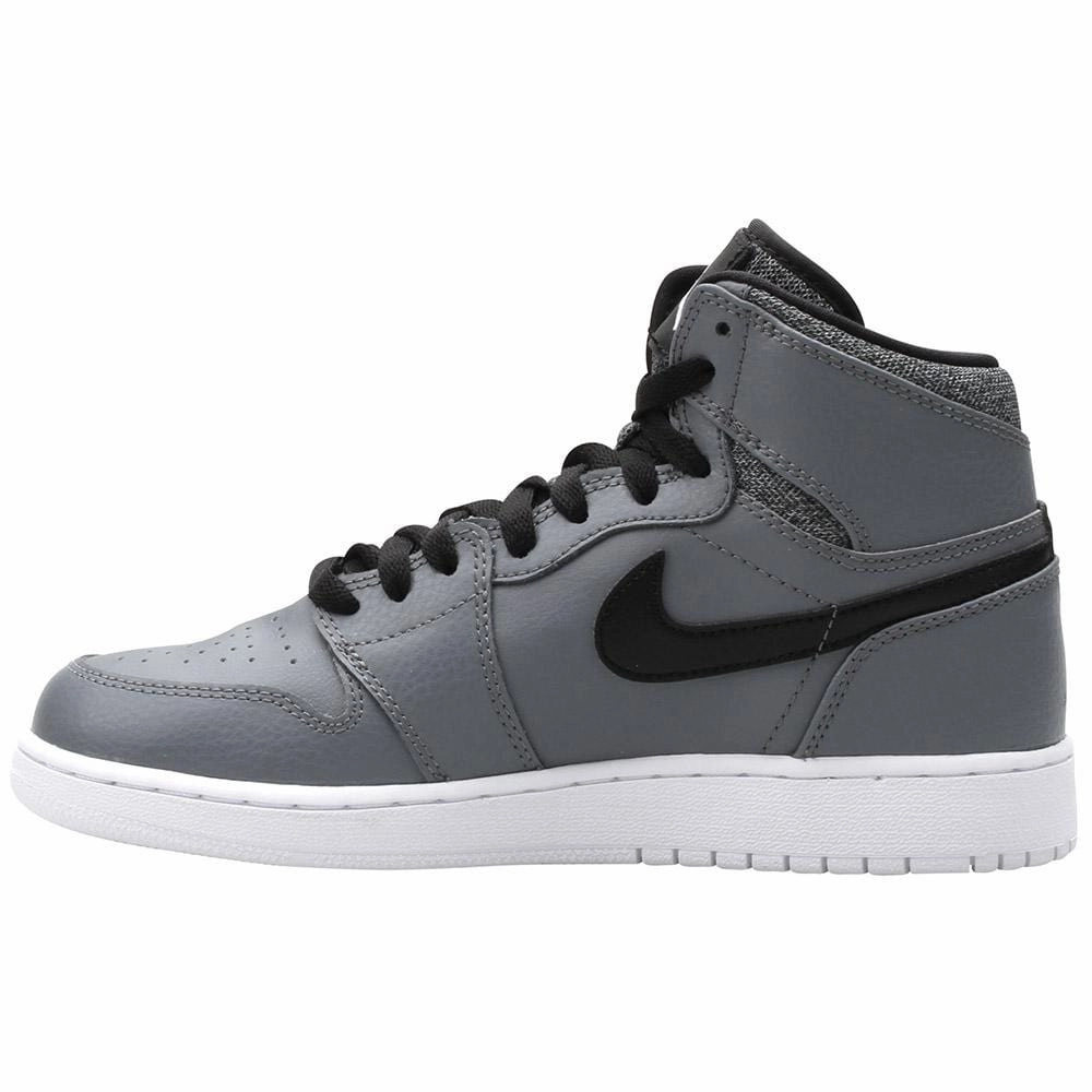 Air Jordan 1 Retro High GS Air Jordan 1 High classic sneakers with premium finish