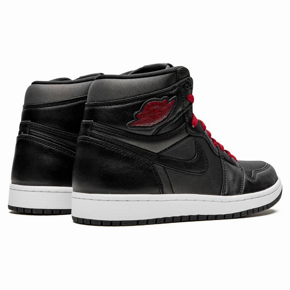 Air Jordan 1 Retro High OG 'Black Gym Red' Air Jordan 1 vintage style sneakers