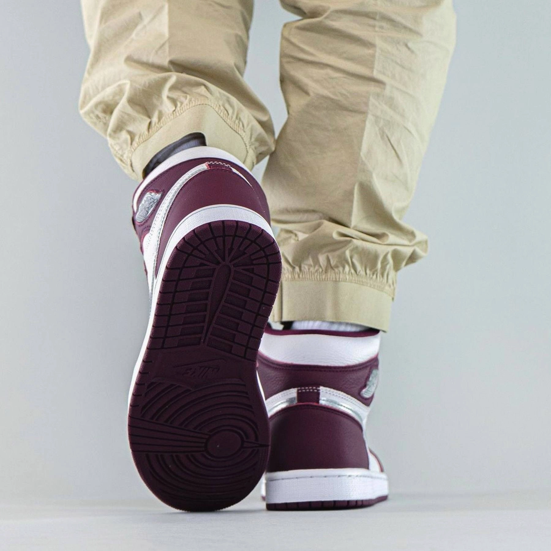 Air Jordan 1 Retro High OG 'Bordeaux' Air Jordan 1 High OG shoes