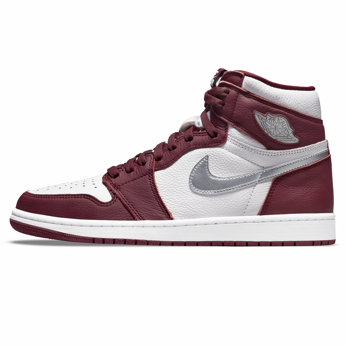Air Jordan 1 Retro High OG 'Bordeaux' Air Jordan 1 High classic sneakers with premium finish