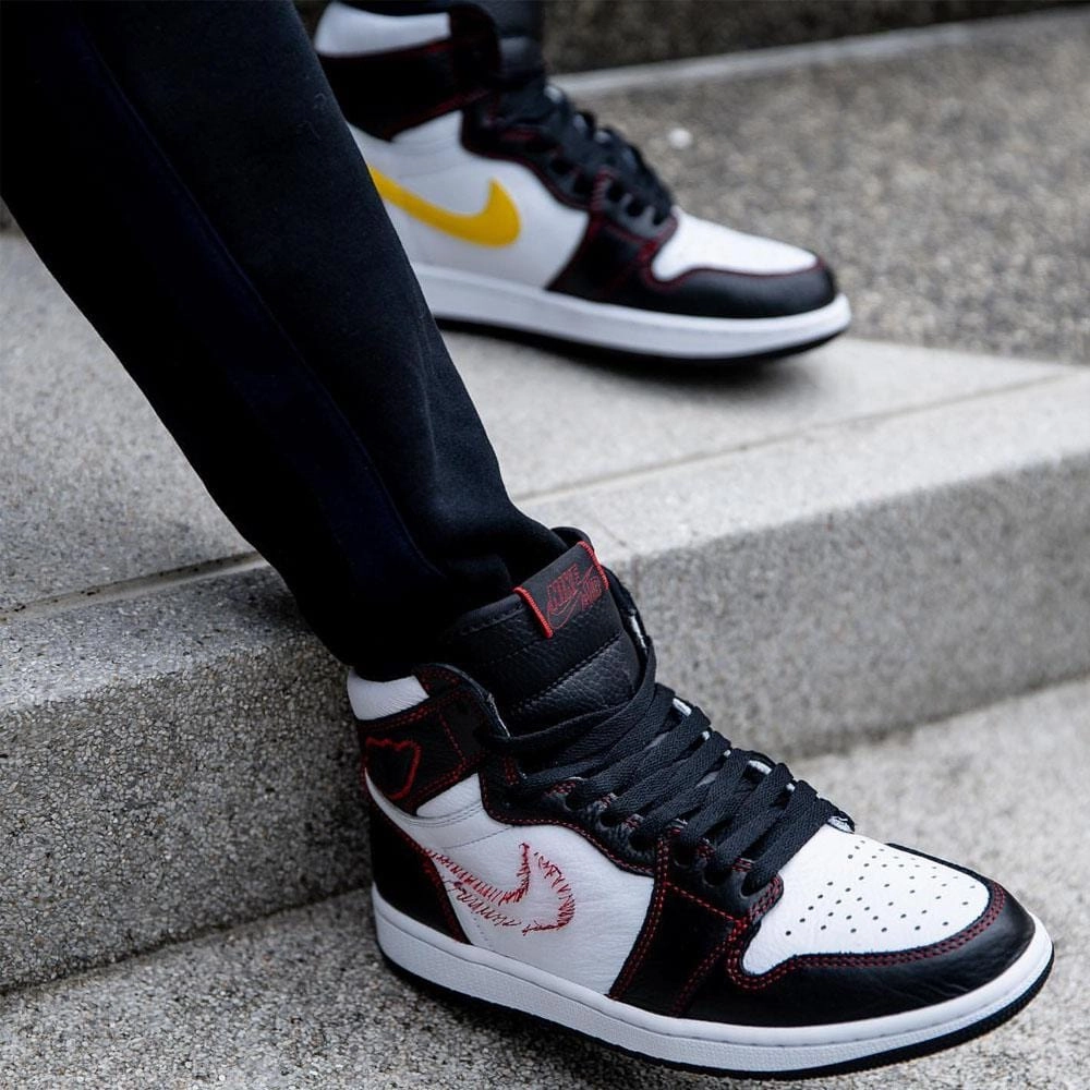 Air Jordan 1 Retro High OG 'Defiant' Air Jordan 1 High OG shoes