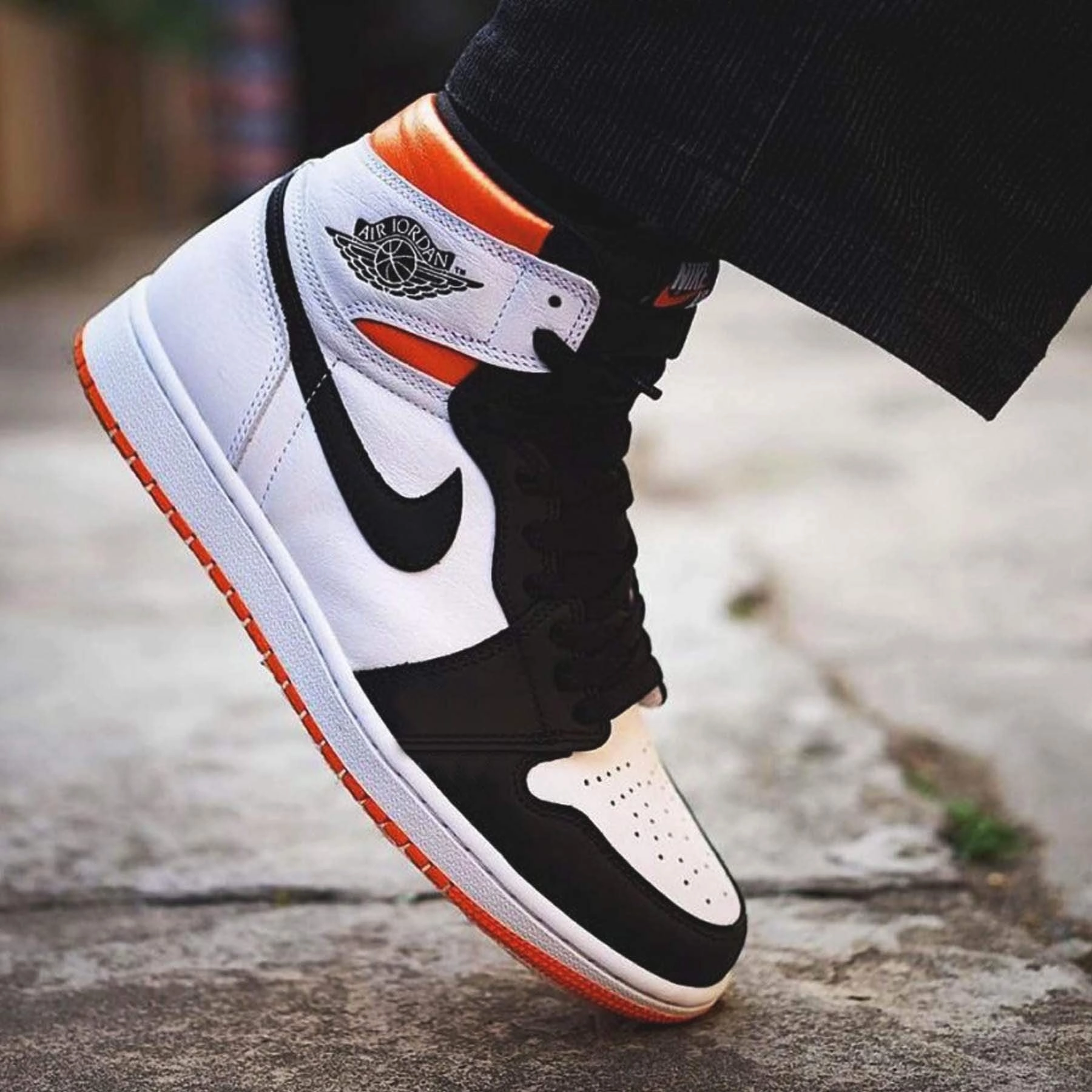 Air Jordan 1 Retro High OG 'Electro Orange' Air Jordan 1 High OG shoes