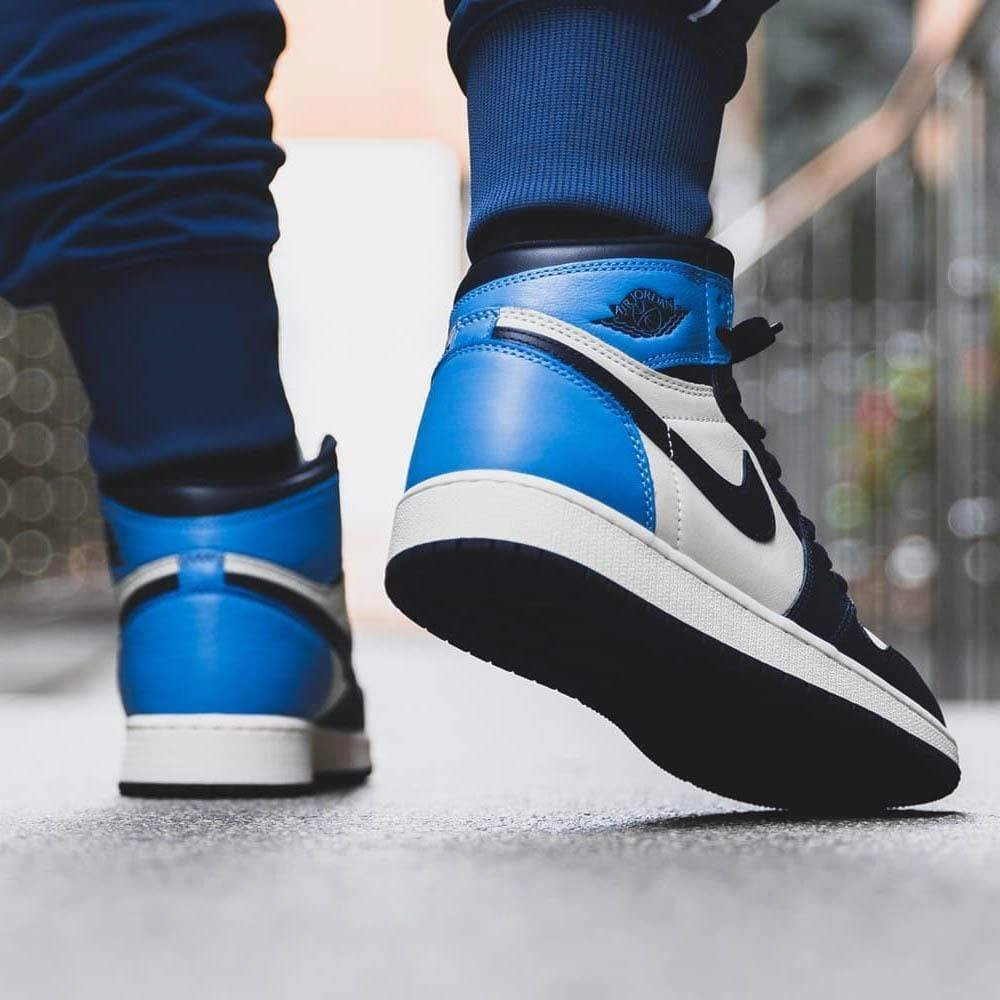 Air Jordan 1 Retro High OG 'Obsidian' UNC Air Jordan 1 High OG shoes