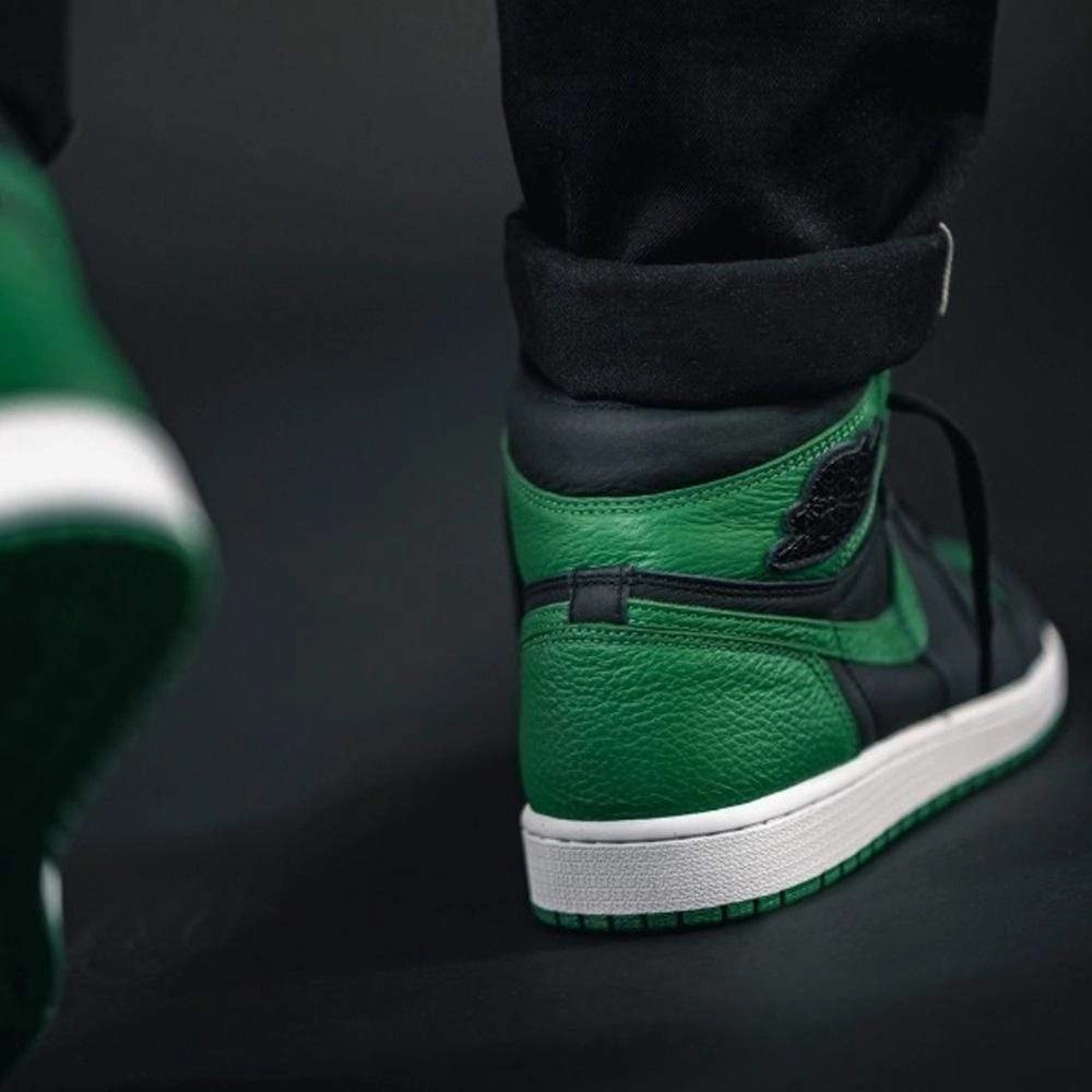 Air Jordan 1 Retro High OG 'Pine Green 2.0' Air Jordan 1 High OG shoes
