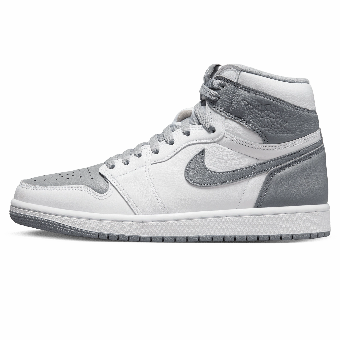 Air Jordan 1 Retro High OG 'Stealth' Air Jordan 1 High classic sneakers with premium finish