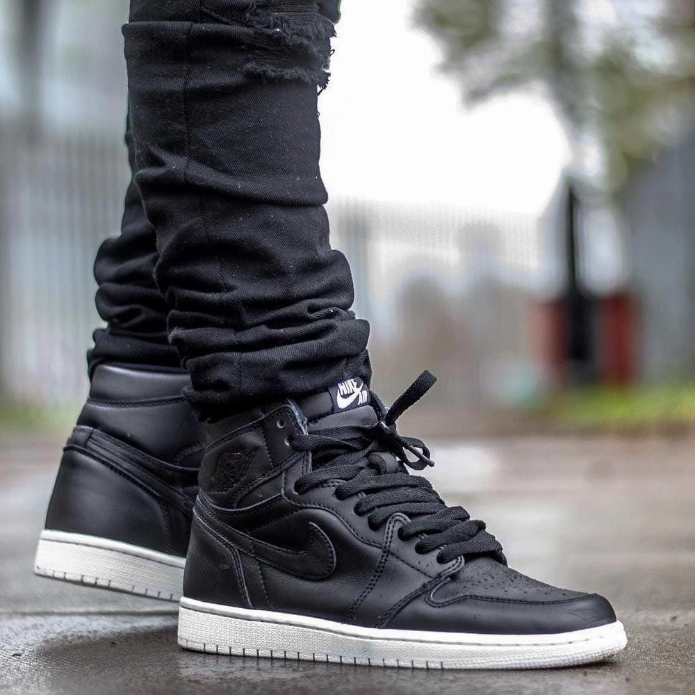 Air Jordan 1 Retro High OG BG 'Cyber Monday' Air Jordan 1 High OG shoes