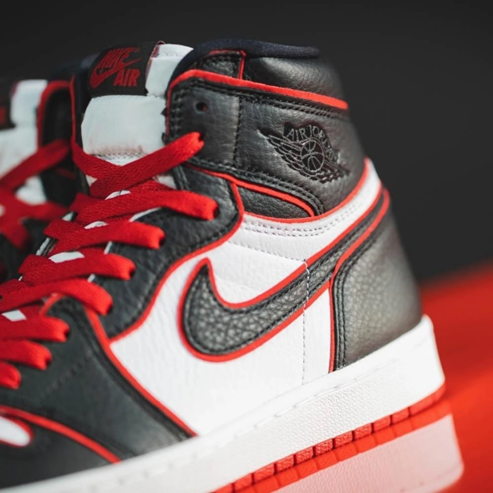 Air Jordan 1 Retro High OG GS 'Bloodline' Air Jordan 1 High OG shoes