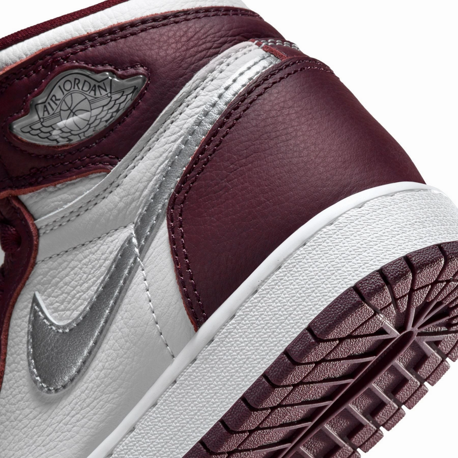 Air Jordan 1 Retro High OG GS 'Bordeaux' Air Jordan 1 High OG shoes