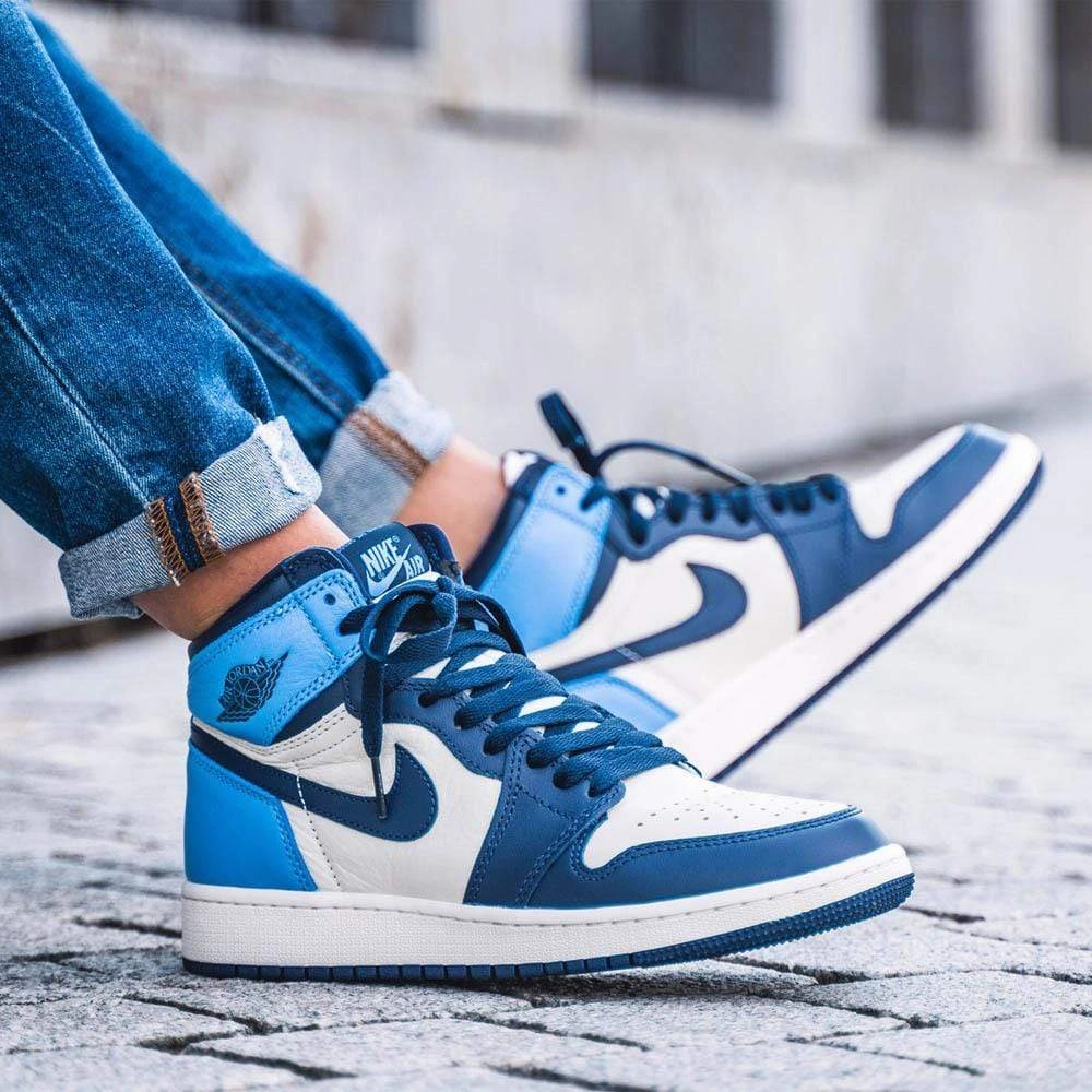 Air Jordan 1 Retro High OG GS 'Obsidian' Air Jordan 1 vintage style sneakers