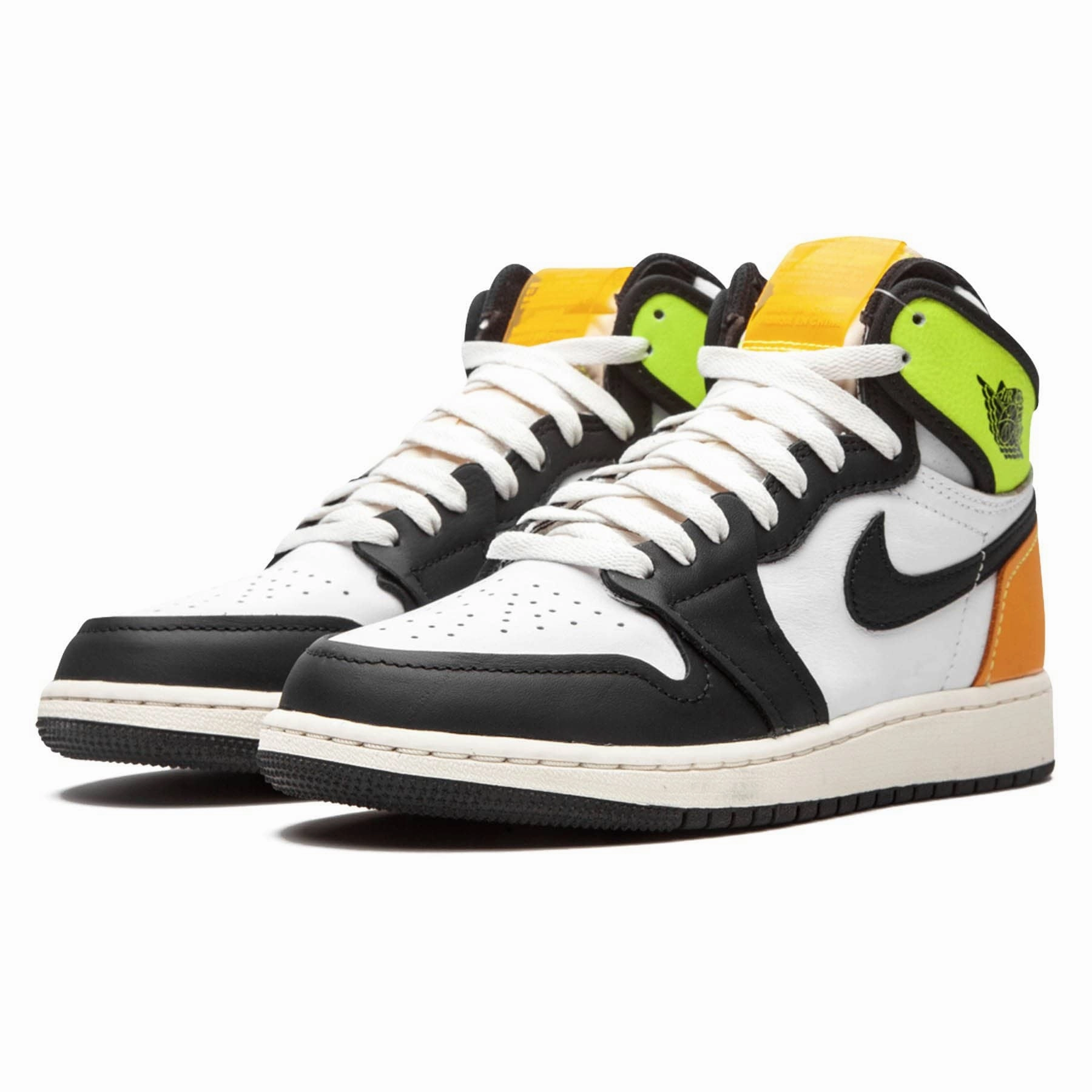 Air Jordan 1 Retro High OG GS 'Volt Gold' Air Jordan 1 vintage style sneakers
