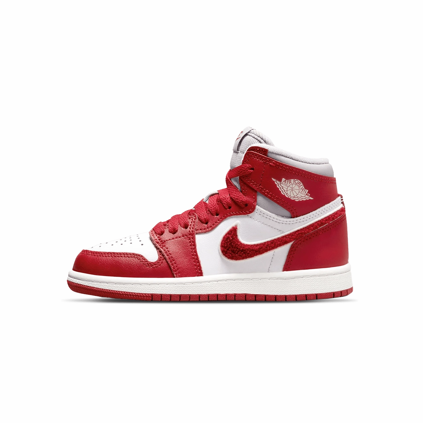 Air Jordan 1 Retro High OG PS 'Newstalgia Chenille' Air Jordan 1 High classic sneakers with premium finish